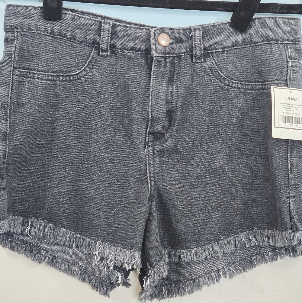 Chic Stone Wash Denim Women's Shorts - Picture 4 of 7